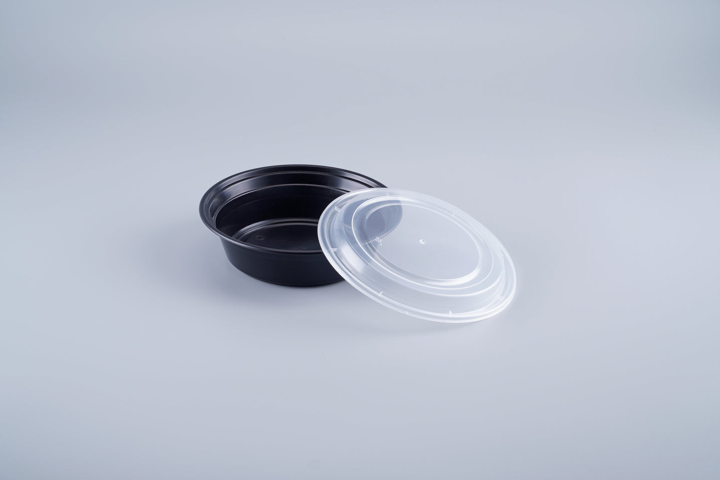 28 oz Round Microwavable Heavy Weight Container with Lid - 150/Case